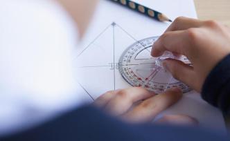 媽媽來信| 讓兒子離開口碑好的民辦小學(xué)，拔苗助長沒意義