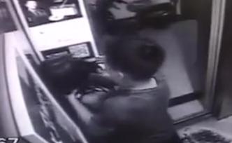 少年尾隨女孩至電梯掐脖：為發(fā)泄私憤