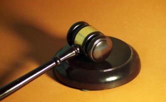 签免责承诺书受伤理赔遇阻，专家：免责条款不是商家免死金牌