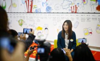 央視熱評：“錦鯉女孩”刷爆信用卡告訴了我們什么道理？