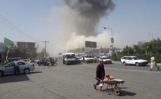 阿富汗喀布尔汽车爆炸致95人受伤，塔利班宣布负责