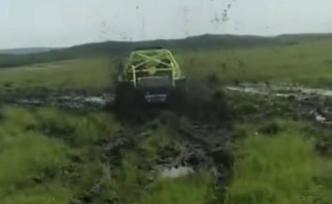 越野車(chē)隊(duì)瘋狂碾壓草原挑釁縣長(zhǎng)，內(nèi)蒙古多倫規(guī)范草原深度游 