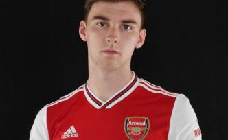 罢训要挟，网络开骂，英超转会截止日哪有忠诚可言