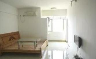 女房客退租留下滿屋外賣垃圾還有一只死貓，垃圾裝滿24小車