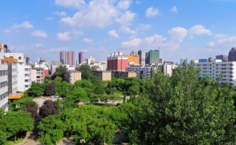 河南一高校錄取時(shí)臨時(shí)變更校區(qū)被指虛假招生，學(xué)?；貞?yīng)：合規(guī)