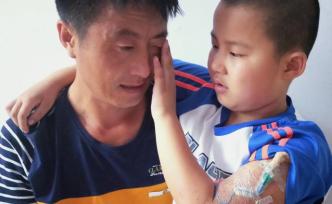 9歲男孩身負使命出生今患重病遭嫌棄，父親：我兒不是討債鬼