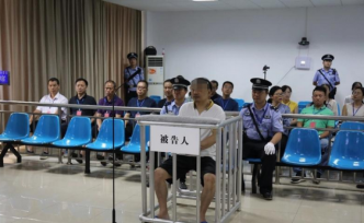 教師替學生家長辯護敗訴，曾發(fā)文質(zhì)疑檢方