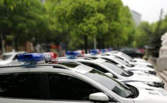 四川興文抓盜油三人組：凌晨對大貨車下手，3分鐘抽干一箱油