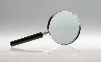 榆林定边一男子自称“局长”驾驶奥迪闯会场，县纪委介入调查