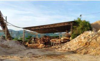 福建漳浦非法采礦猖獗：搞盆栽式復(fù)綠，砂場鋪草皮應(yīng)付檢查