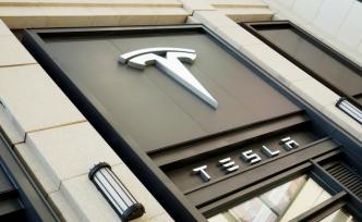 沃爾瑪起訴特斯拉要求拆除屋頂太陽能電板，索賠7起自燃事故