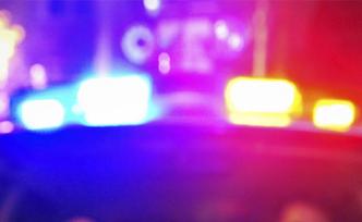 湛江麻章一鋼材老板騙人定金后停業(yè)被追逃，因懷孕被監(jiān)視居住