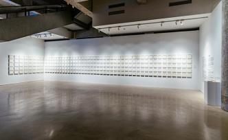 這些當(dāng)代藝術(shù)“教科書式”作品，探討“觀看之道”與沉浸之展