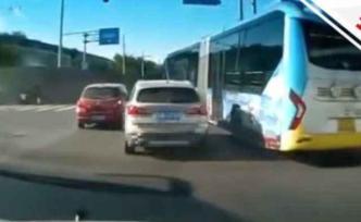 北京警方通報(bào)公交車與寶馬別車：涉事雙方駕駛員均被刑拘
