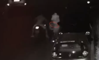 武汉一独行女夜遭“咸猪手”，民警四小时抓获猥琐男