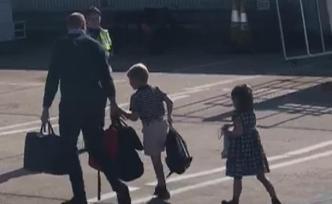 威廉凱特帶娃坐廉價航空：每人632元