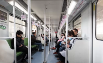 昆明擬出新規(guī)，乘地鐵外放音樂的或?qū)⒂浫雮€人信用信息平臺