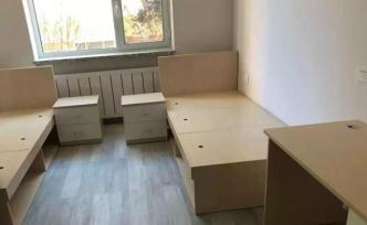 高?！八奚帷?萬6一年其中1萬4服務(wù)費？學(xué)生拒交錢遭威脅