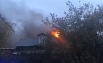 莫斯科600年歷史修道院起火，受損評(píng)估中