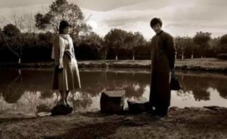 异国相识相恋，他们携手走过半世纪