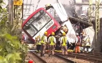 日本神奈川京急線電車與一貨車相撞，已致1死32傷