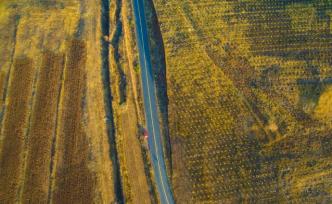 張北縣長辟謠“影星成龍游草原天路將封路”：不存在、不現實