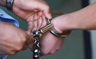 北京一公交乘客丟棄雜物并辱罵、踢踹勸阻者，已被警方行拘