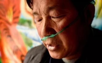 孤居深山里的男人