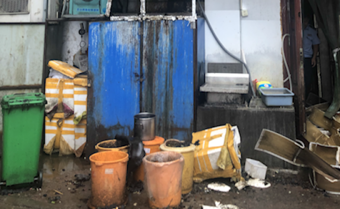 湯在鍋里熬人在夢里飄！廚師睡覺引火災(zāi)