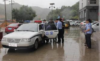 陜西女子因家庭糾紛伙同他人殺姐夫，漂白身份潛逃18年被抓