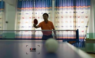 留守山區(qū)的80后校長(zhǎng)：“我?guī)缀跛袝r(shí)間都用在了學(xué)校管理”