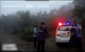 廣東3驢友圭峰山景區(qū)內(nèi)為尋刺激另辟蹊徑迷路，警方冒雨營救