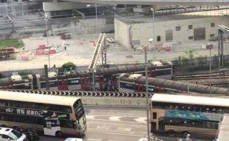 港鐵3節(jié)出軌車廂已移回路軌，事故或與外部因素有關