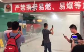深圳北站一公交失控穿墻，警方：無酒駕