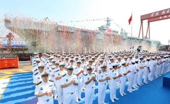 兩棲攻擊艦下水意義重大：提升立體登陸戰(zhàn)力，推進(jìn)出口高端化