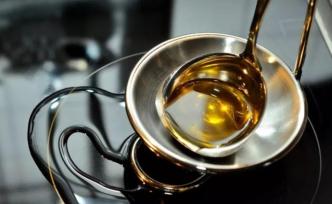 你媽買的土榨花生油，還是倒掉吧