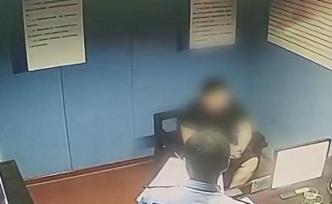 兩百斤男子用“八塊腹肌”照騙女孩，獲對(duì)方私密照后勒索被拘