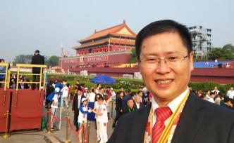 可愛(ài)的中國(guó)，奮進(jìn)的上海｜洪剛：國(guó)慶觀禮現(xiàn)場(chǎng)忍不住流淚