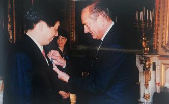 与新中国一同成长｜上博原副馆长陈克伦：从翻砂工一路走来