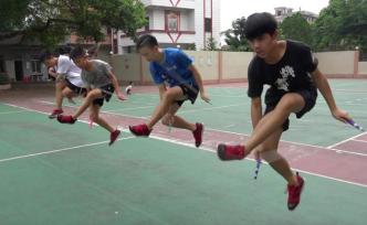 跳向世界的乡村少年