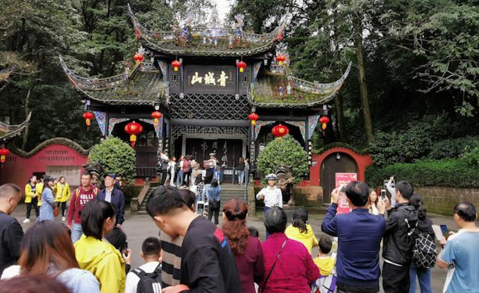 森林消防自创“数来宝”，劝阻游客吸烟