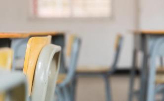 班级排座位引焦虑，逾六成受访家长认为座位对孩子成绩影响大