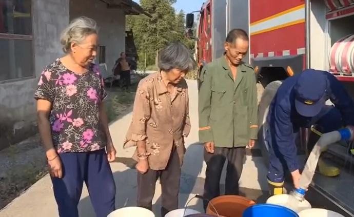 湘西干旱居民飲水難，消防送水122噸