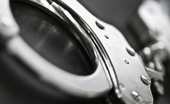 天津一涉嫌侮辱國旗嫌疑人被依法批捕