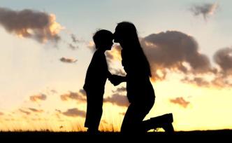 喪偶式育兒②︱替媽媽發(fā)聲？還是暗藏話語陷阱？