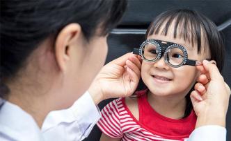 科普行动派：小儿近视镜还能这样配？