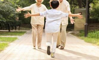 “隔代探望权”在民法典婚姻家庭编草案三审稿中被删除