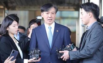 韓前法務(wù)部長官曹國之妻被批捕，韓媒：檢方或?qū)⒅苯诱{(diào)查曹國