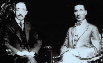 昔日少年今已強，勿忘張伯苓