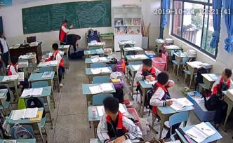 四川仁壽一老師在教室被學生持物猛打頭部，仍在ICU未蘇醒
